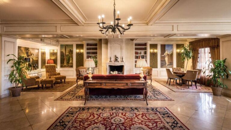 Ayres 184960168 1 768x432