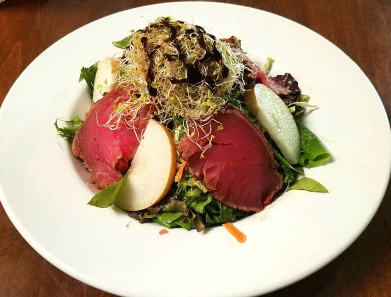 OMalleys ahi tuna salad 1 768x584