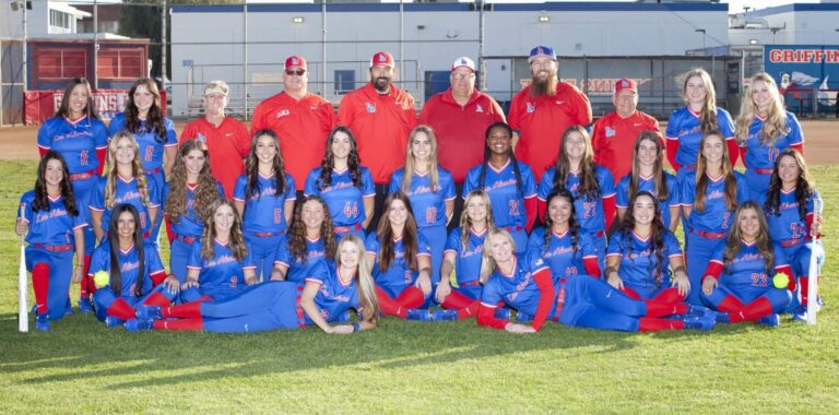 LAHS Softball Varsity team 2023 1 768x380