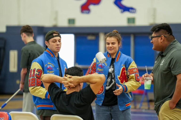 Senior Night Wrestling Los Al 2022 0002 1 768x512
